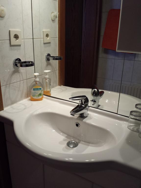Gaestehaus Waltraud Längenfeld Buitenkant foto