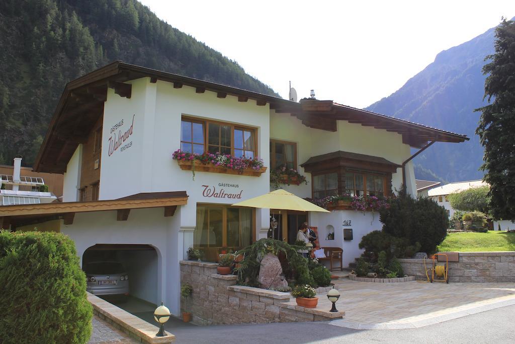 Gaestehaus Waltraud Längenfeld Buitenkant foto